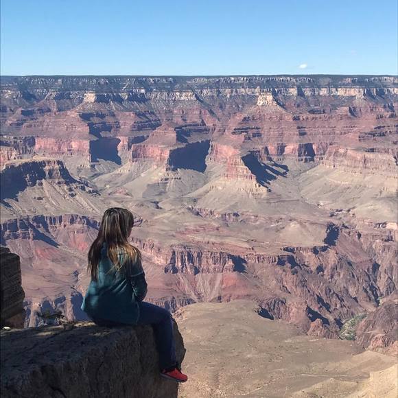 Meet your Posher, Ashlee - Picture 1 of 1